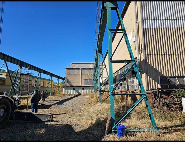 4,142M² FACTORY TO LET IN DUNCANVILLE